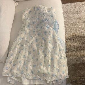 Lucy in the Sky Blue Floral Strapless Dress